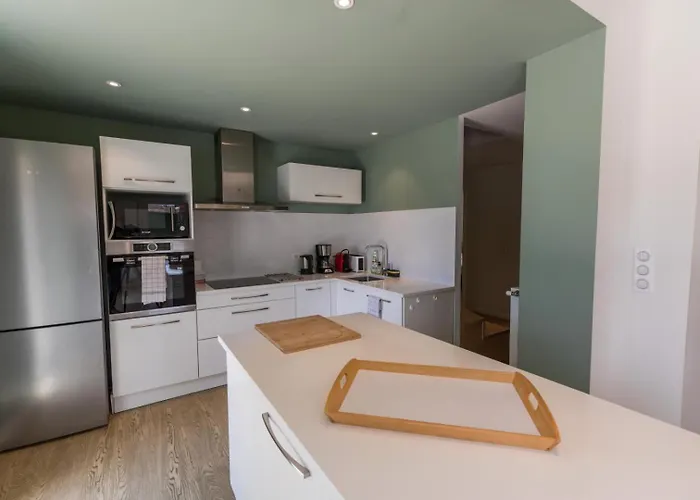 Petite Cassora * Herm